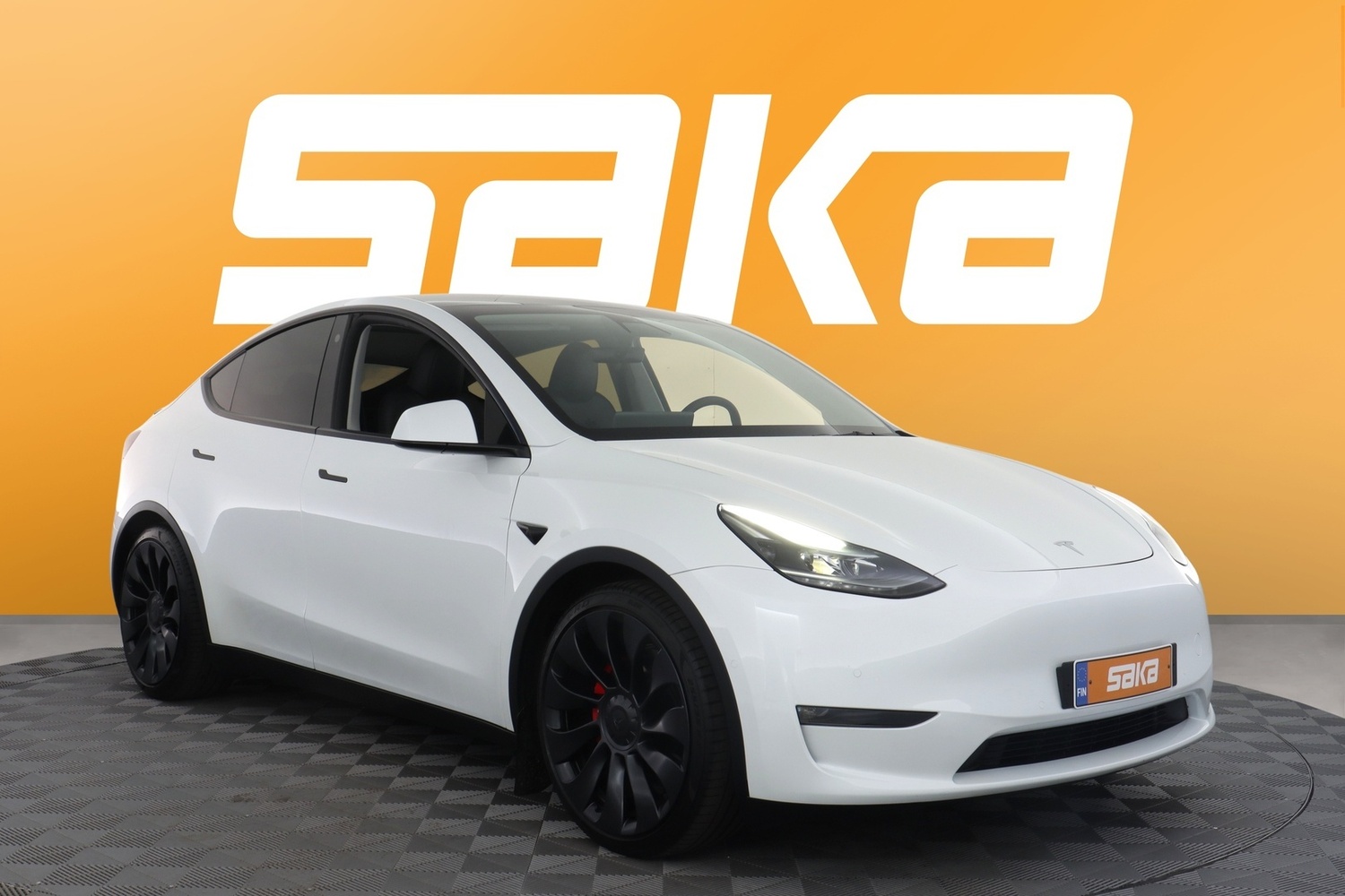 Tesla Model Y vaihtoauto