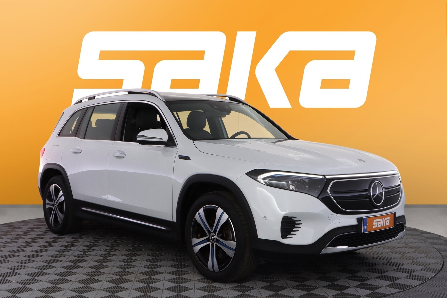 Mercedes-Benz EQB vaihtoauto