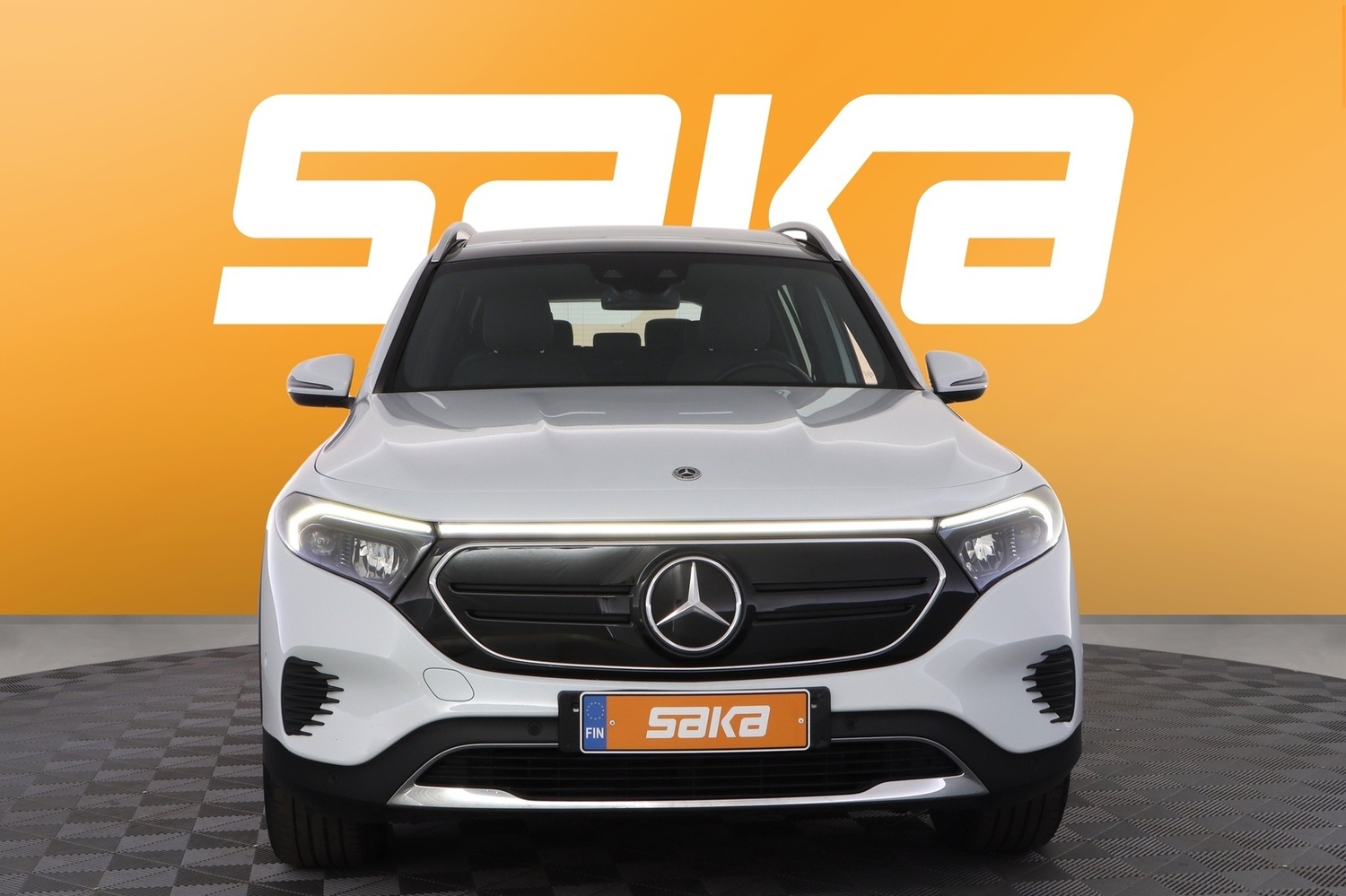 Mercedes-Benz EQB vaihtoauto