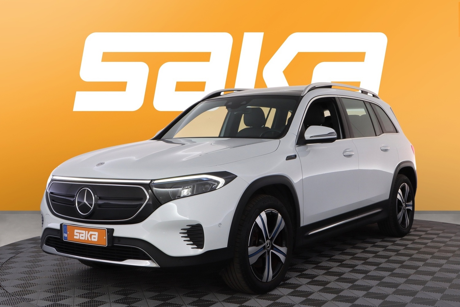 Mercedes-Benz EQB vaihtoauto