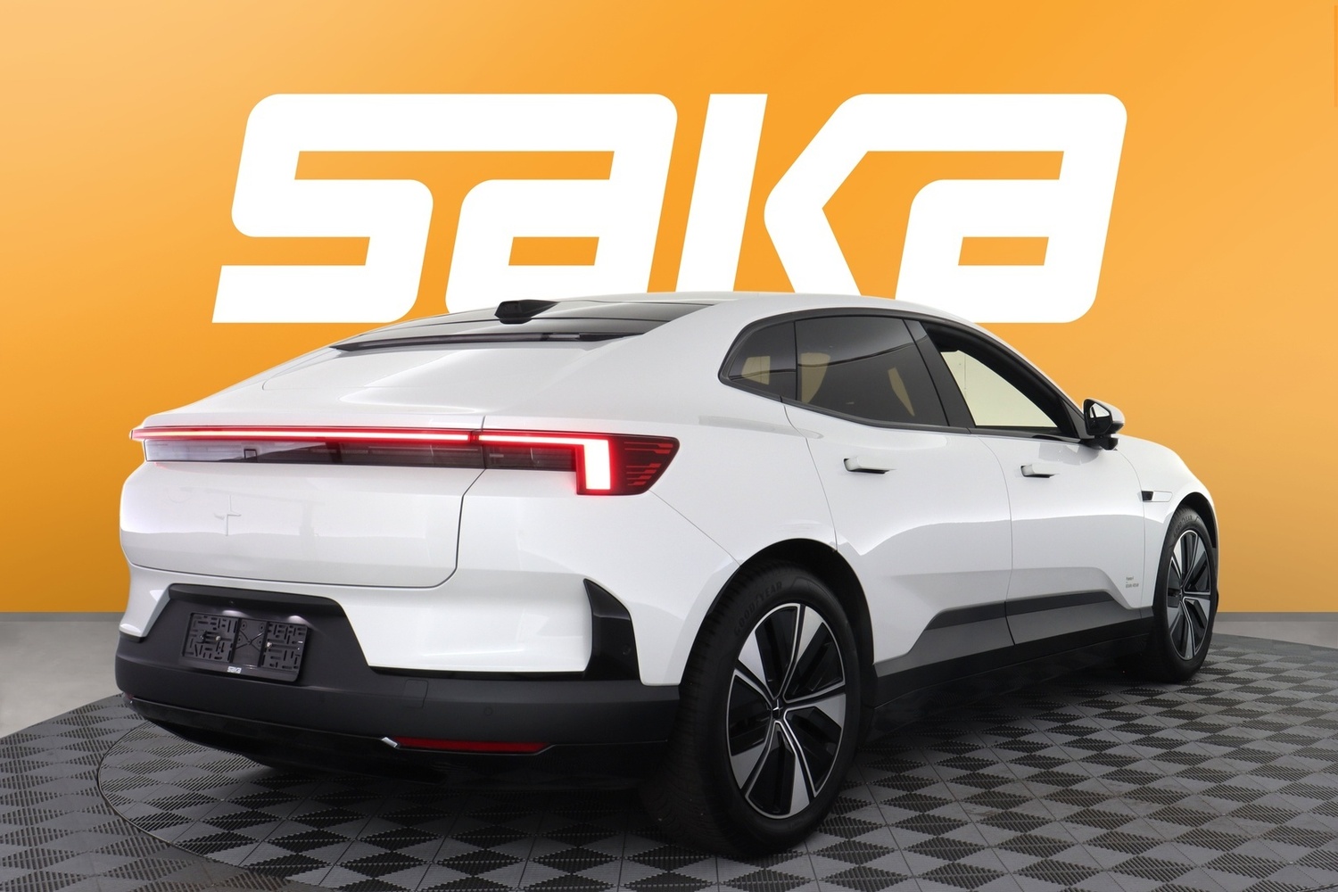 Polestar 4 vaihtoauto