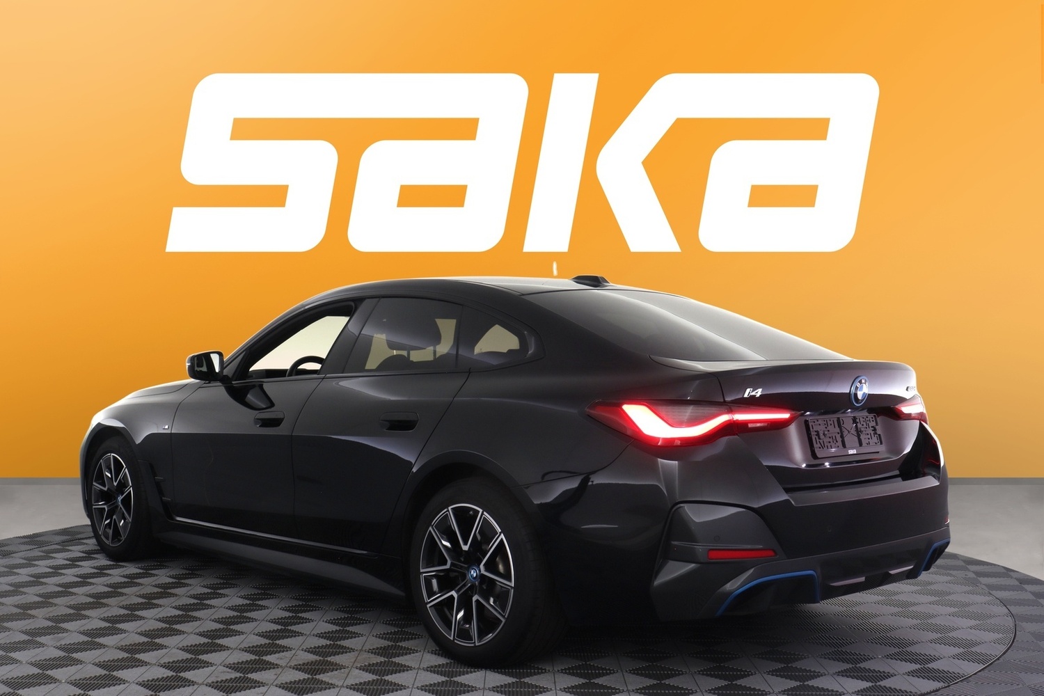 BMW i4 vaihtoauto