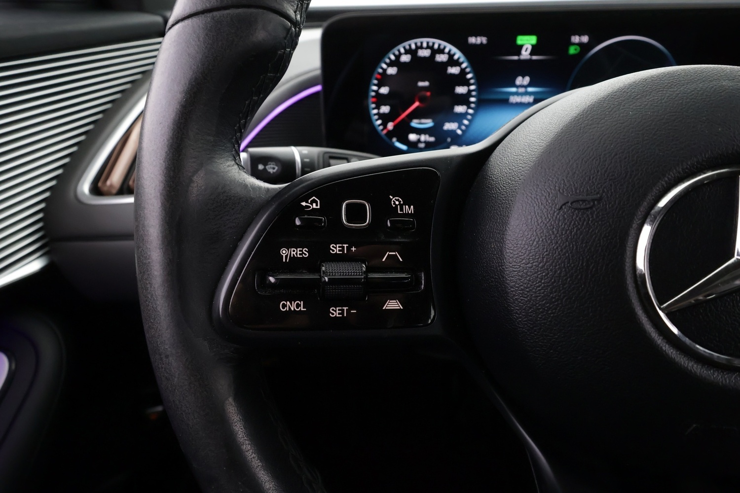 Mercedes-Benz EQC vaihtoauto