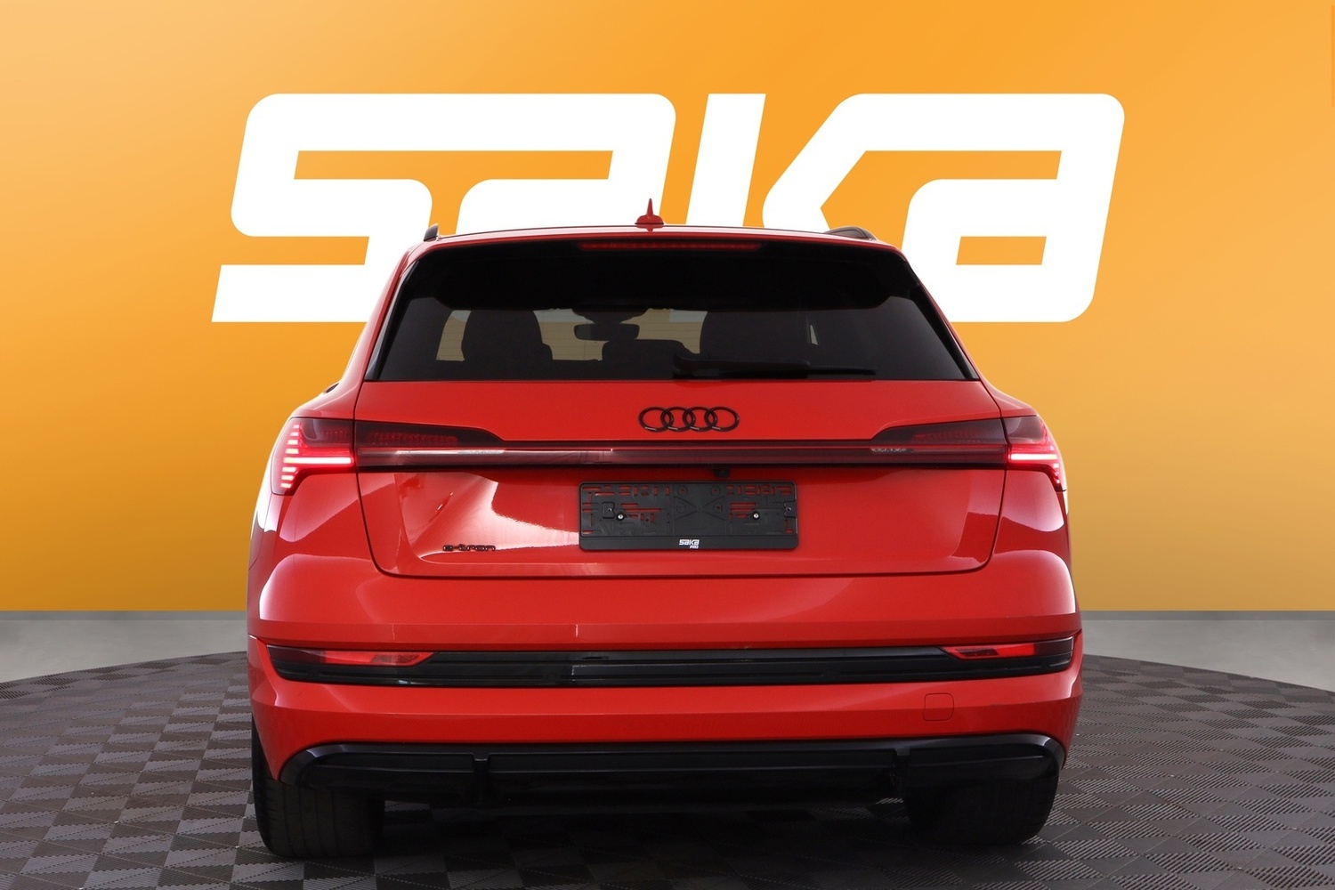 Audi e-tron vaihtoauto