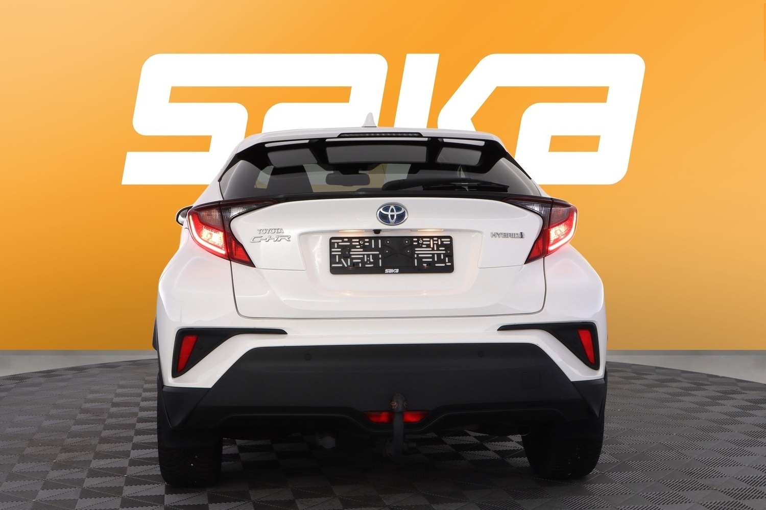 Toyota C-HR vaihtoauto
