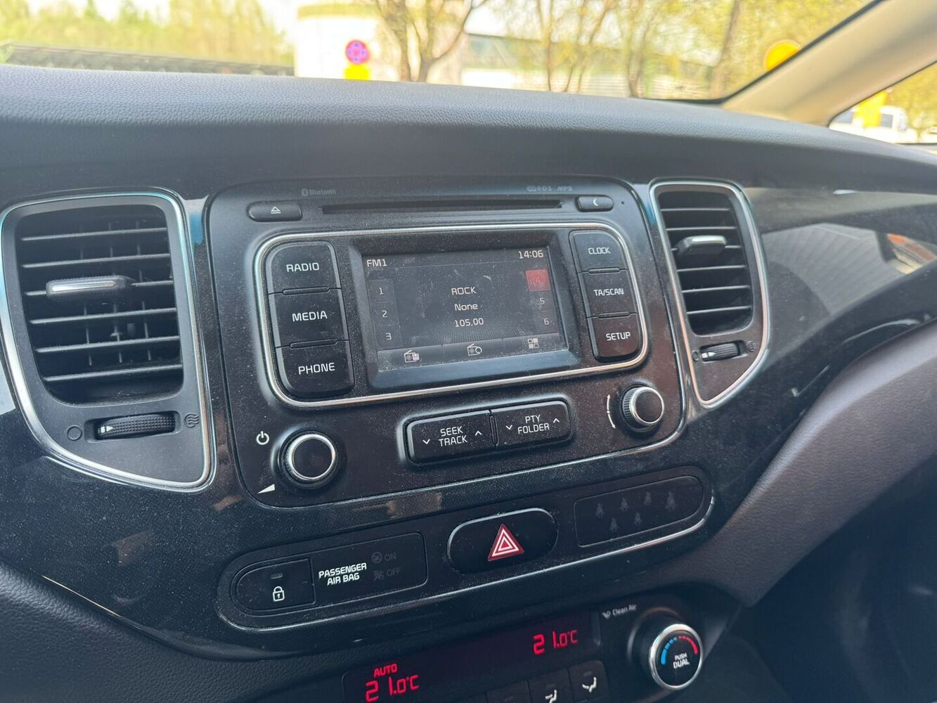 Kia Carens vaihtoauto