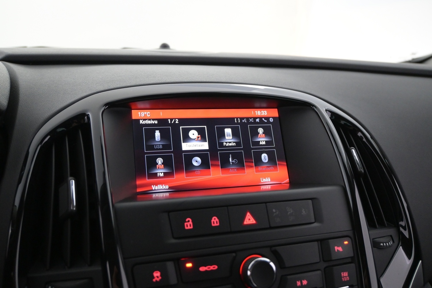 Opel Astra vaihtoauto