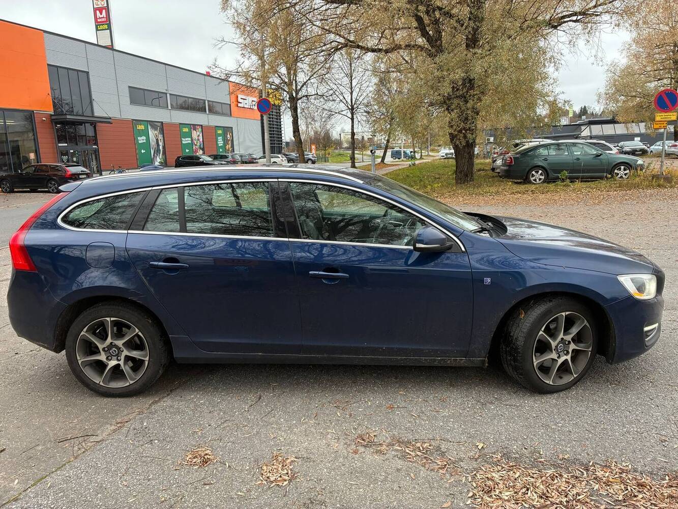 Volvo V60 vaihtoauto