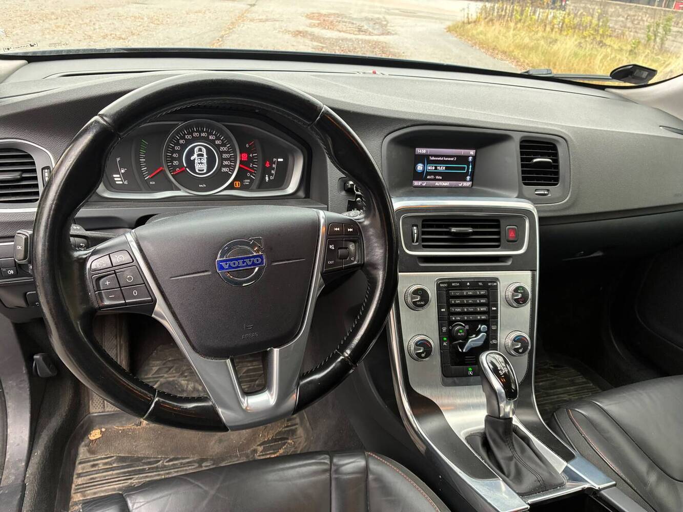 Volvo V60 vaihtoauto