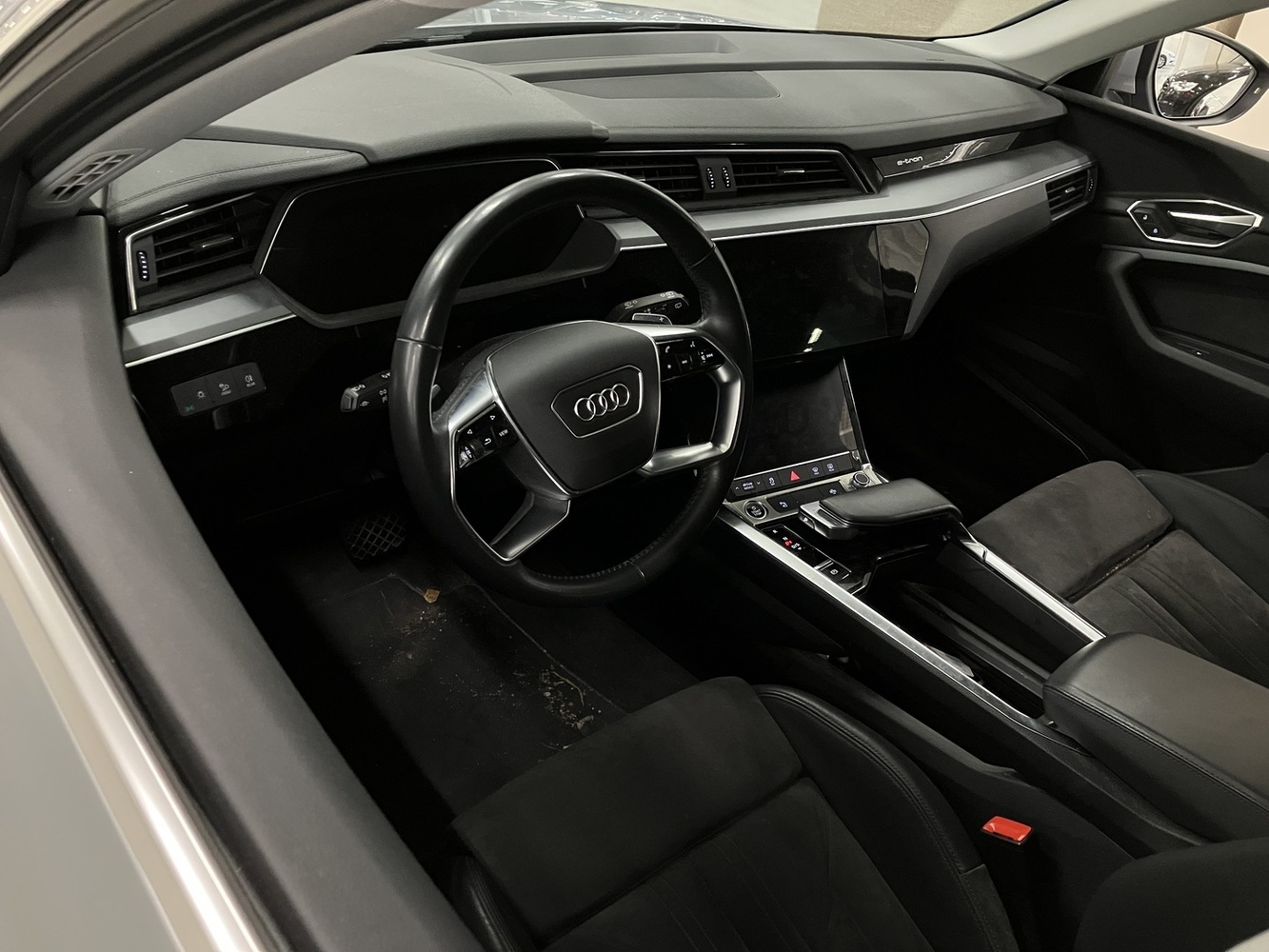 Audi e-tron vaihtoauto