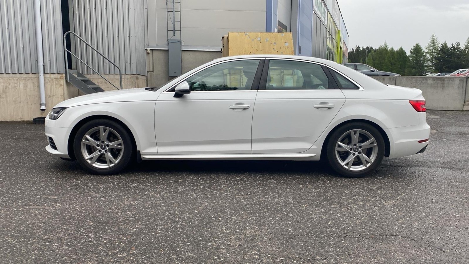 Audi A4 vaihtoauto