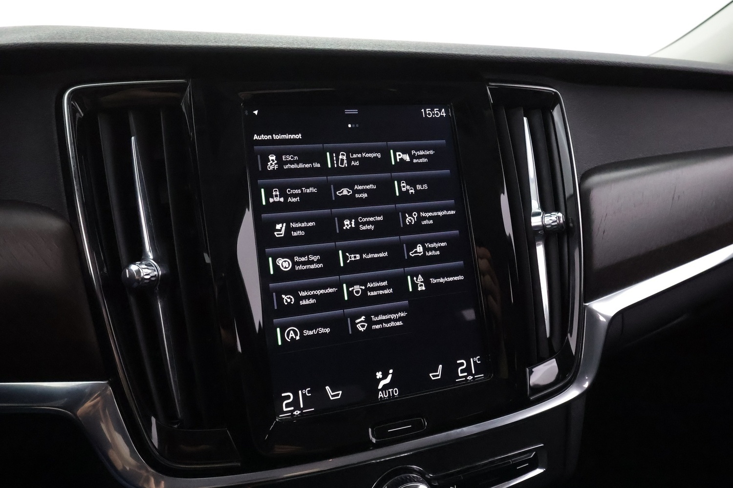 Volvo V90 Cross Country vaihtoauto