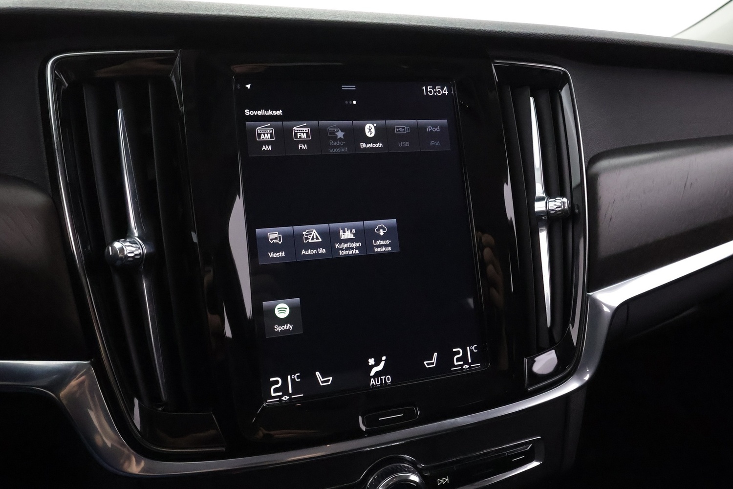 Volvo V90 Cross Country vaihtoauto