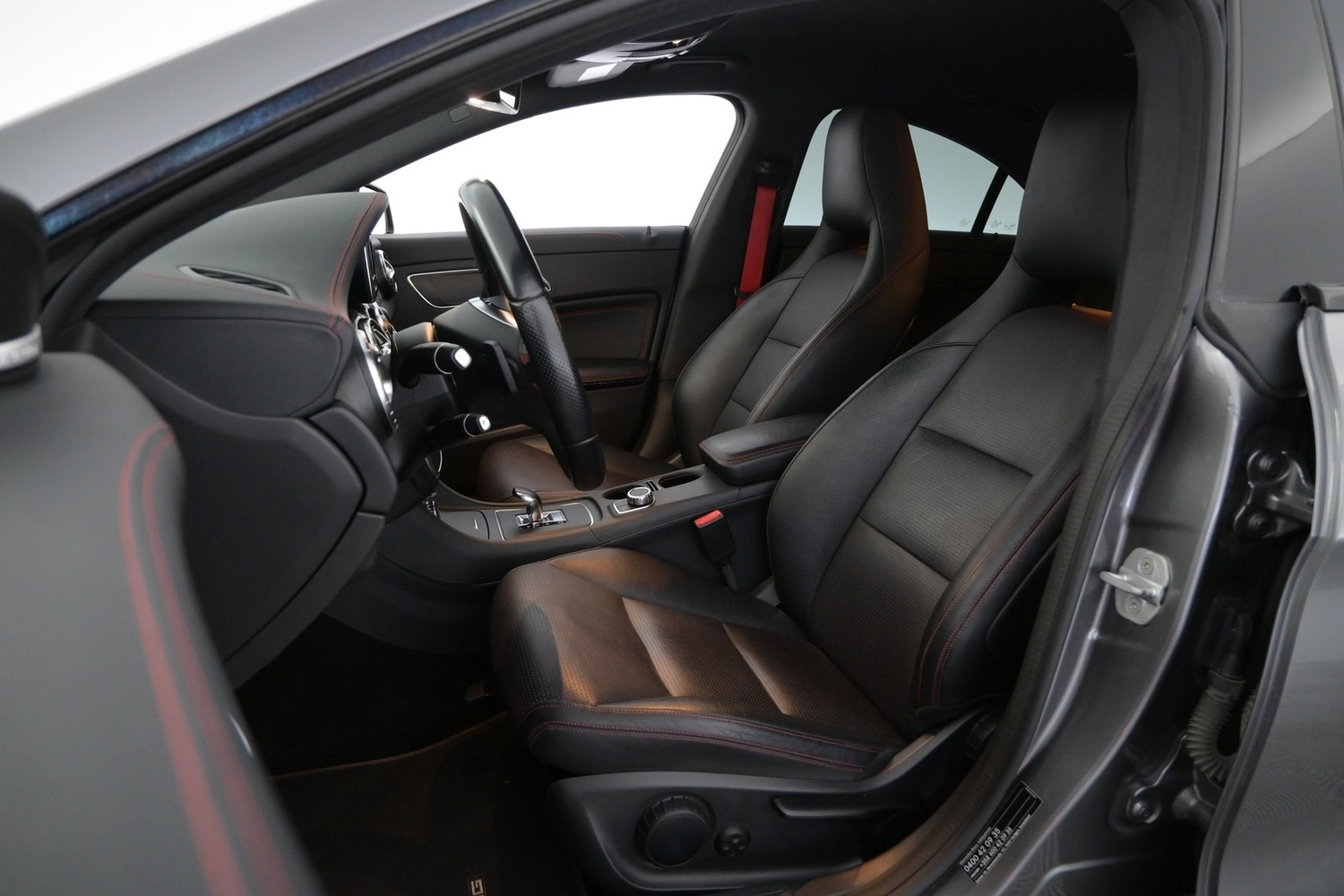 Mercedes-Benz CLA vaihtoauto