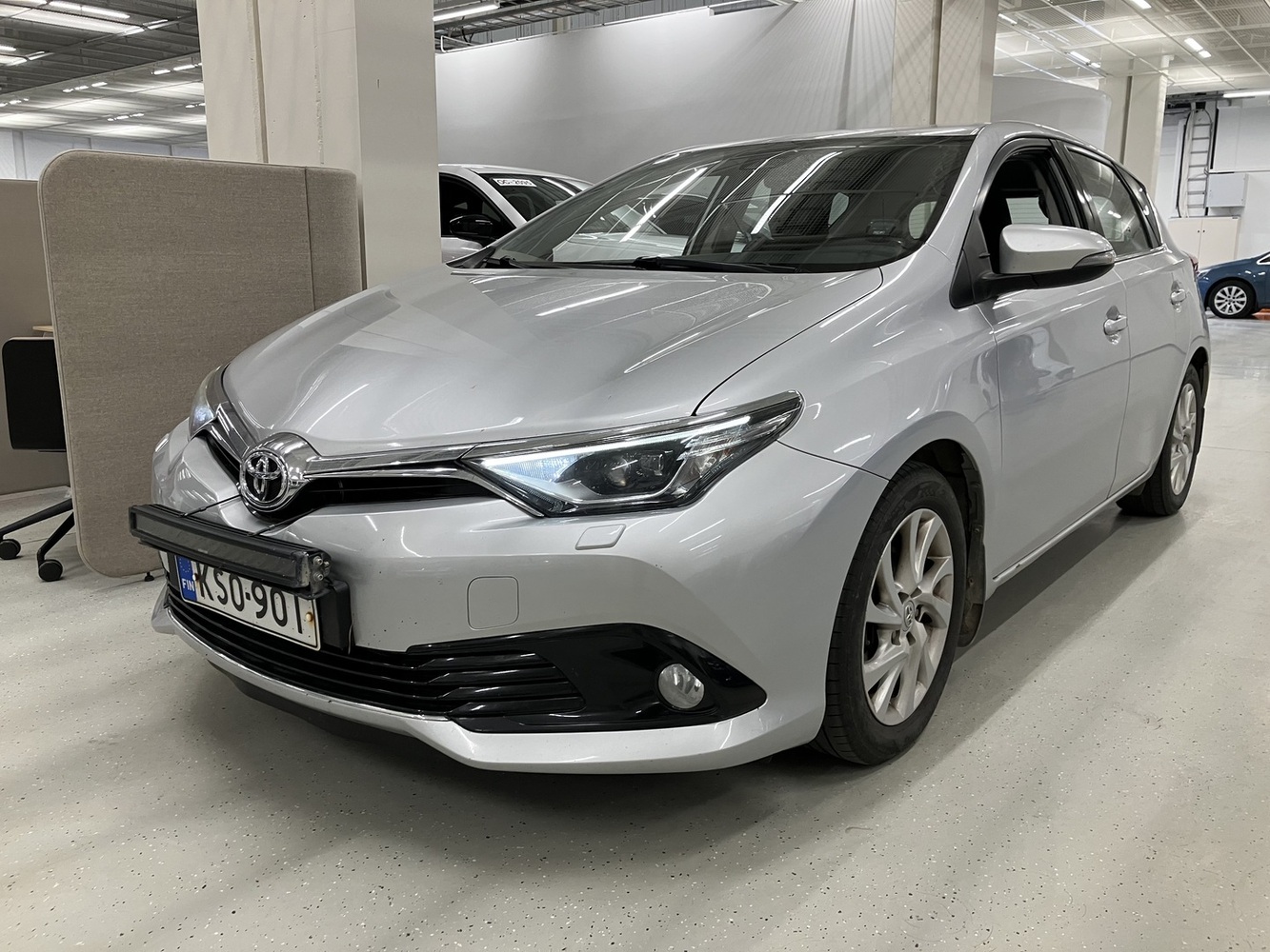 Toyota Auris vaihtoauto