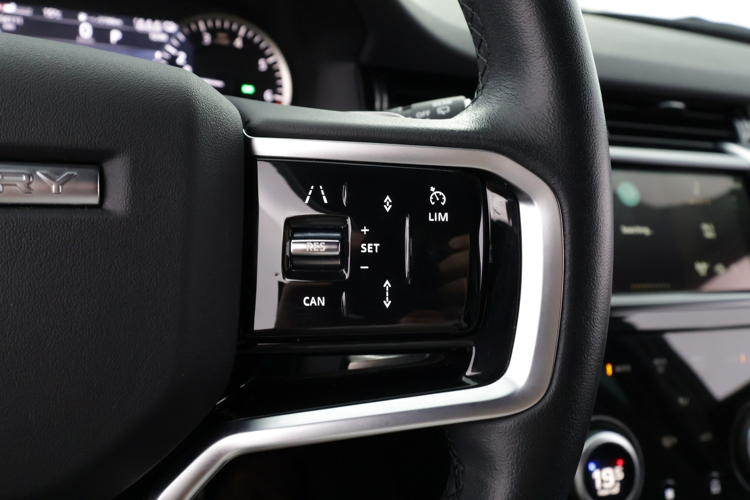 Land Rover Discovery Sport vaihtoauto