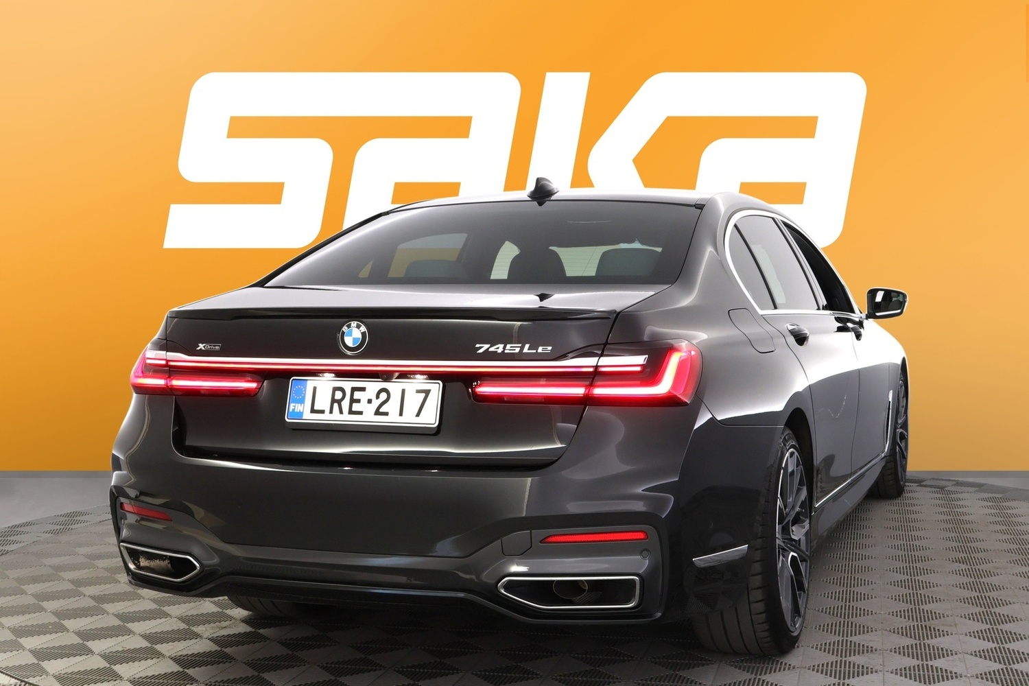 BMW 745 vaihtoauto