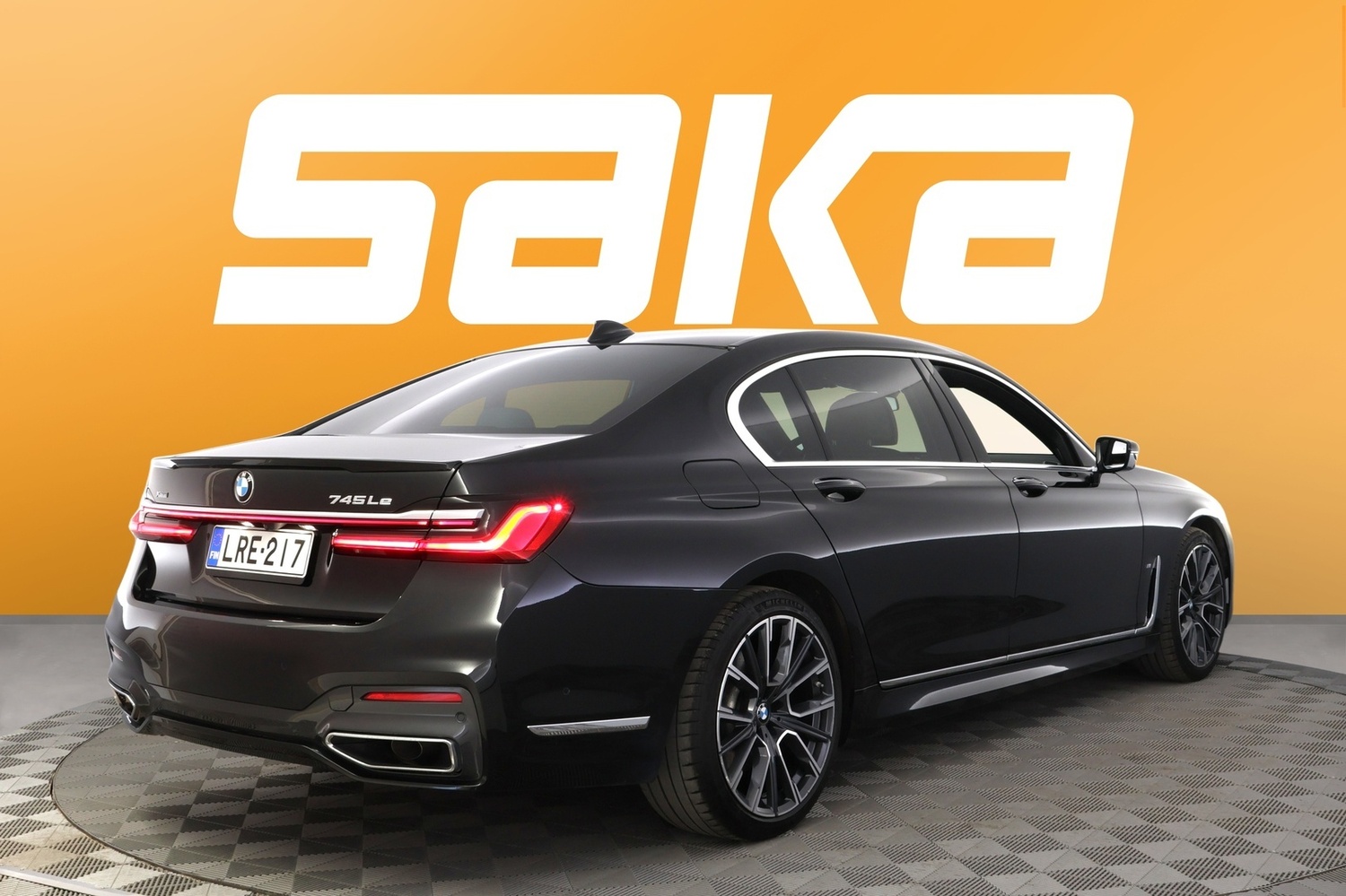 BMW 745 vaihtoauto