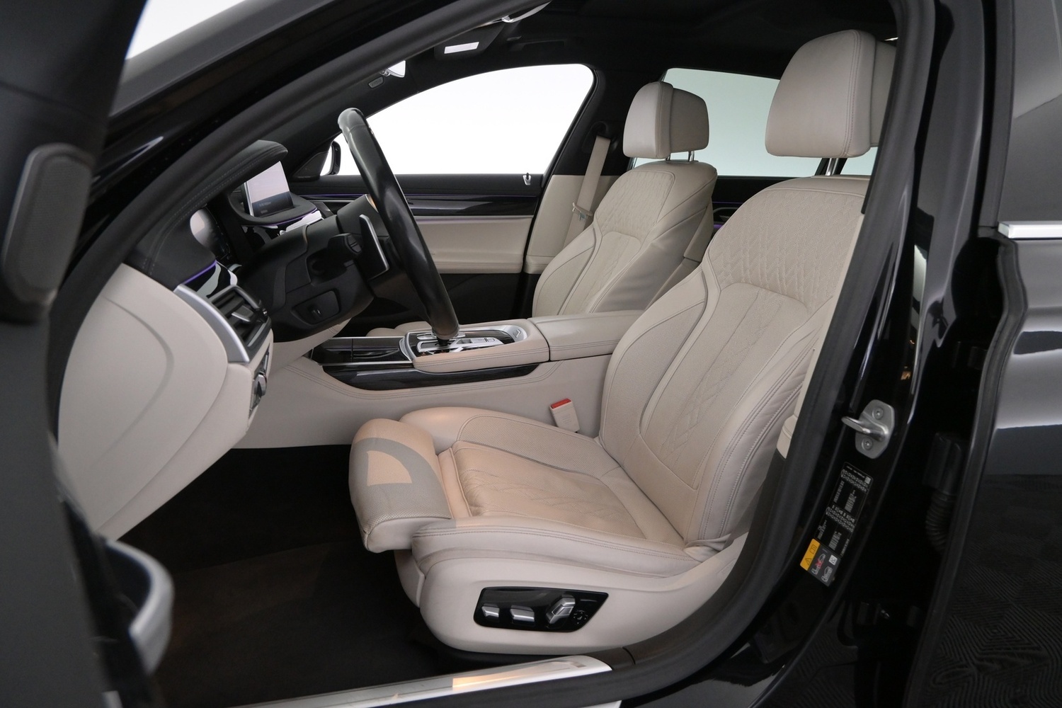 BMW 745 vaihtoauto