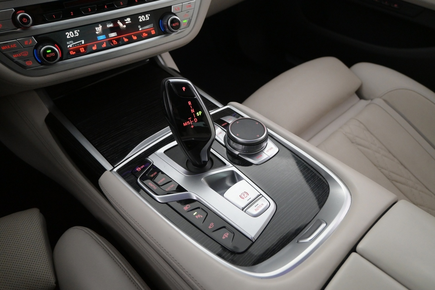 BMW 745 vaihtoauto