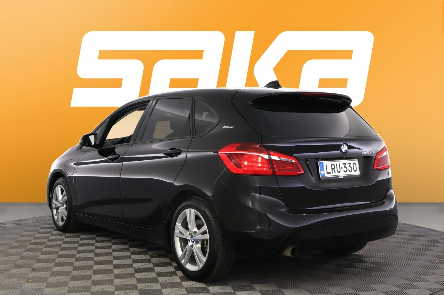 BMW 225 vaihtoauto