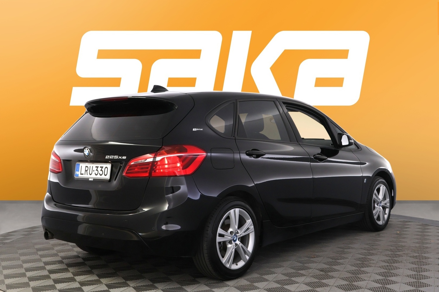 BMW 225 vaihtoauto