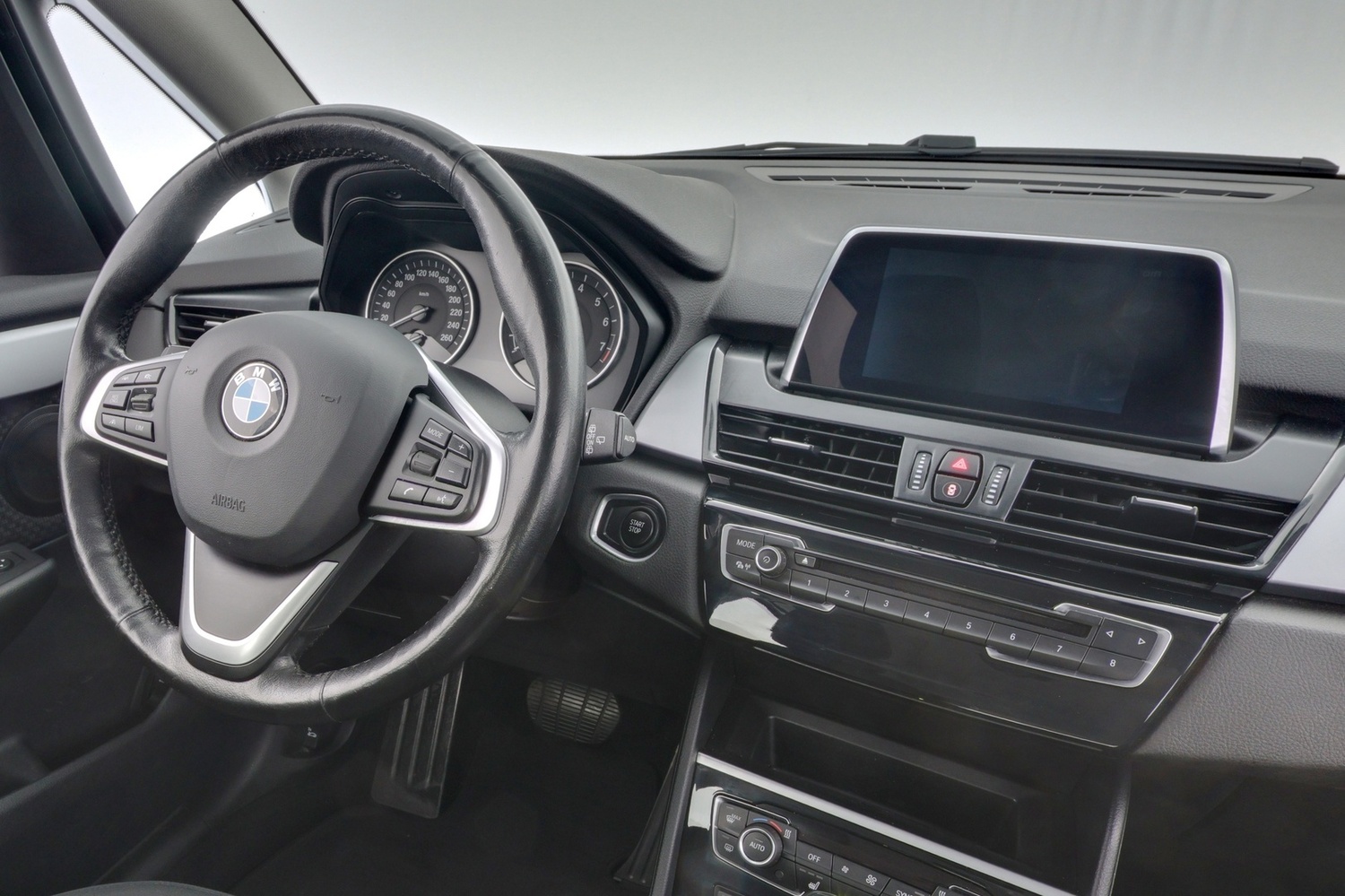 BMW 225 vaihtoauto