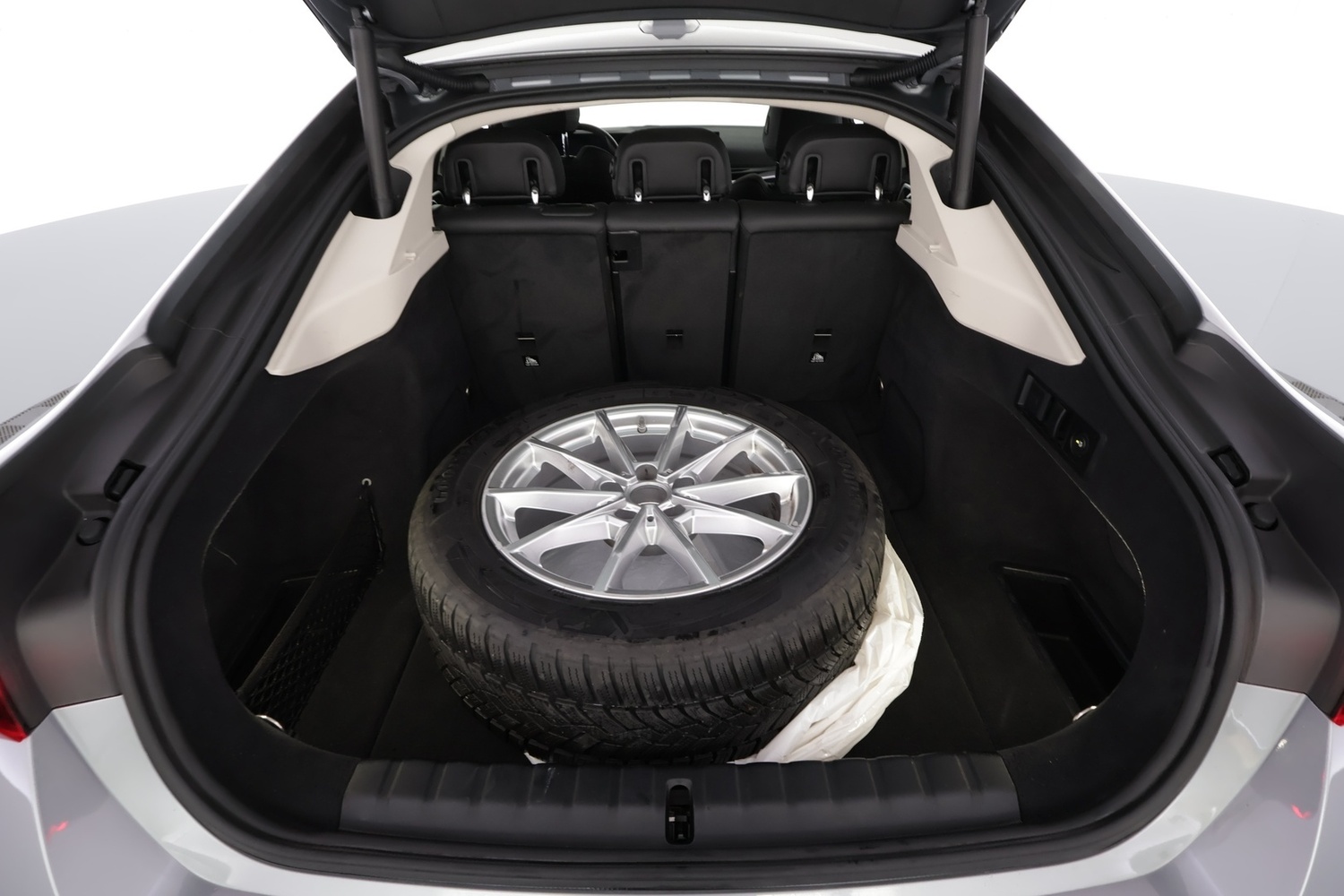 BMW i4 vaihtoauto