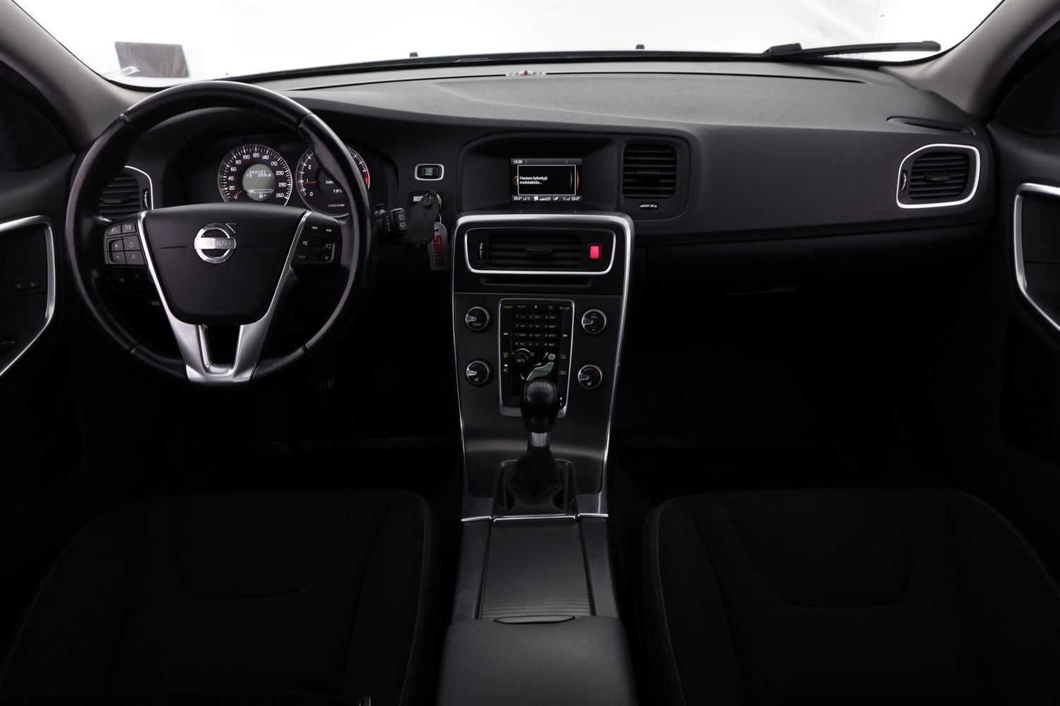 Volvo V60 vaihtoauto