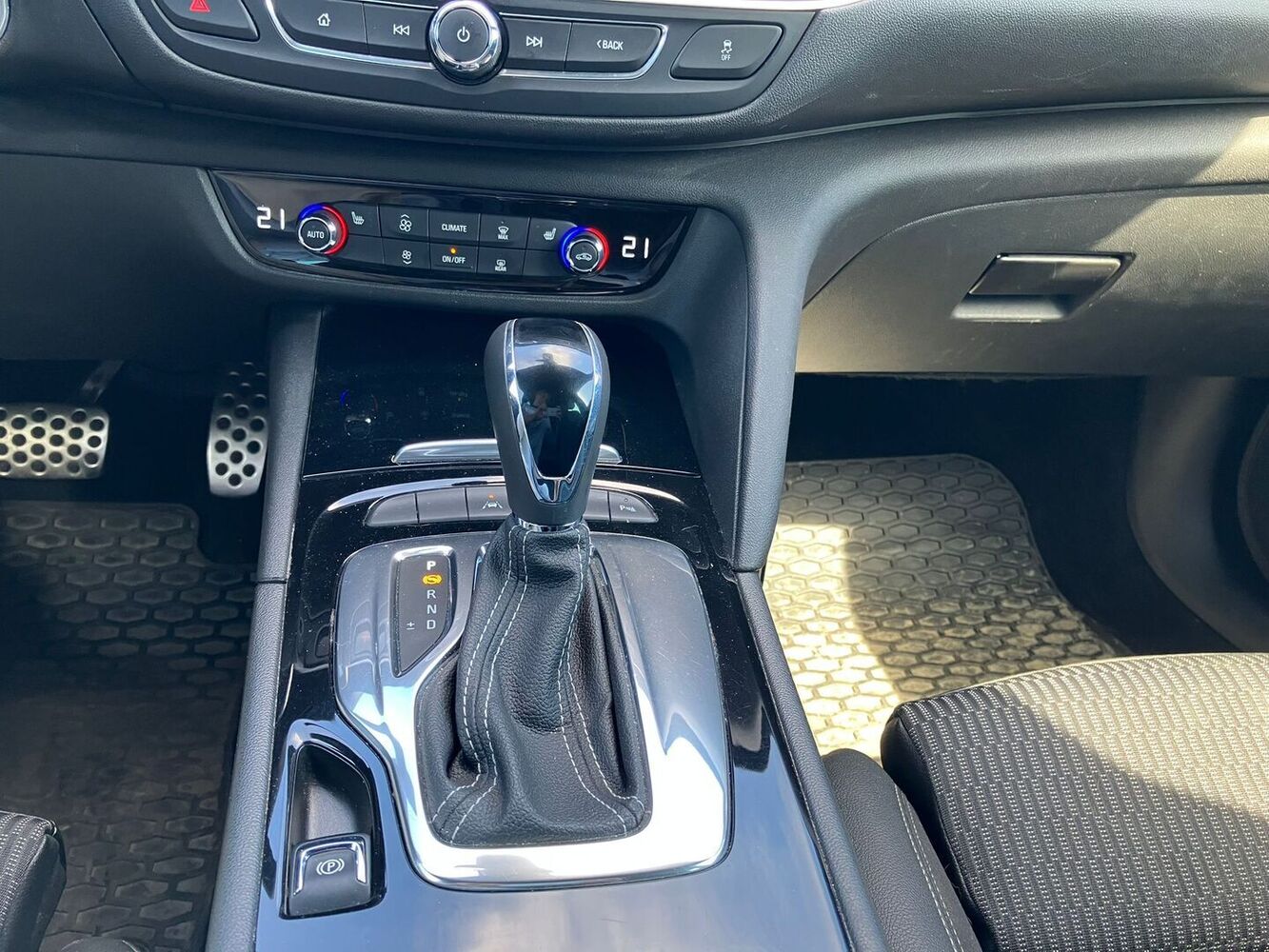 Opel Insignia vaihtoauto