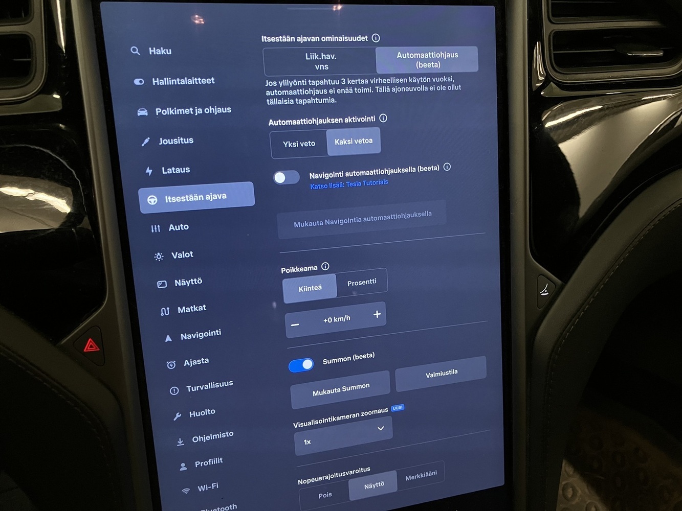Tesla Model S vaihtoauto