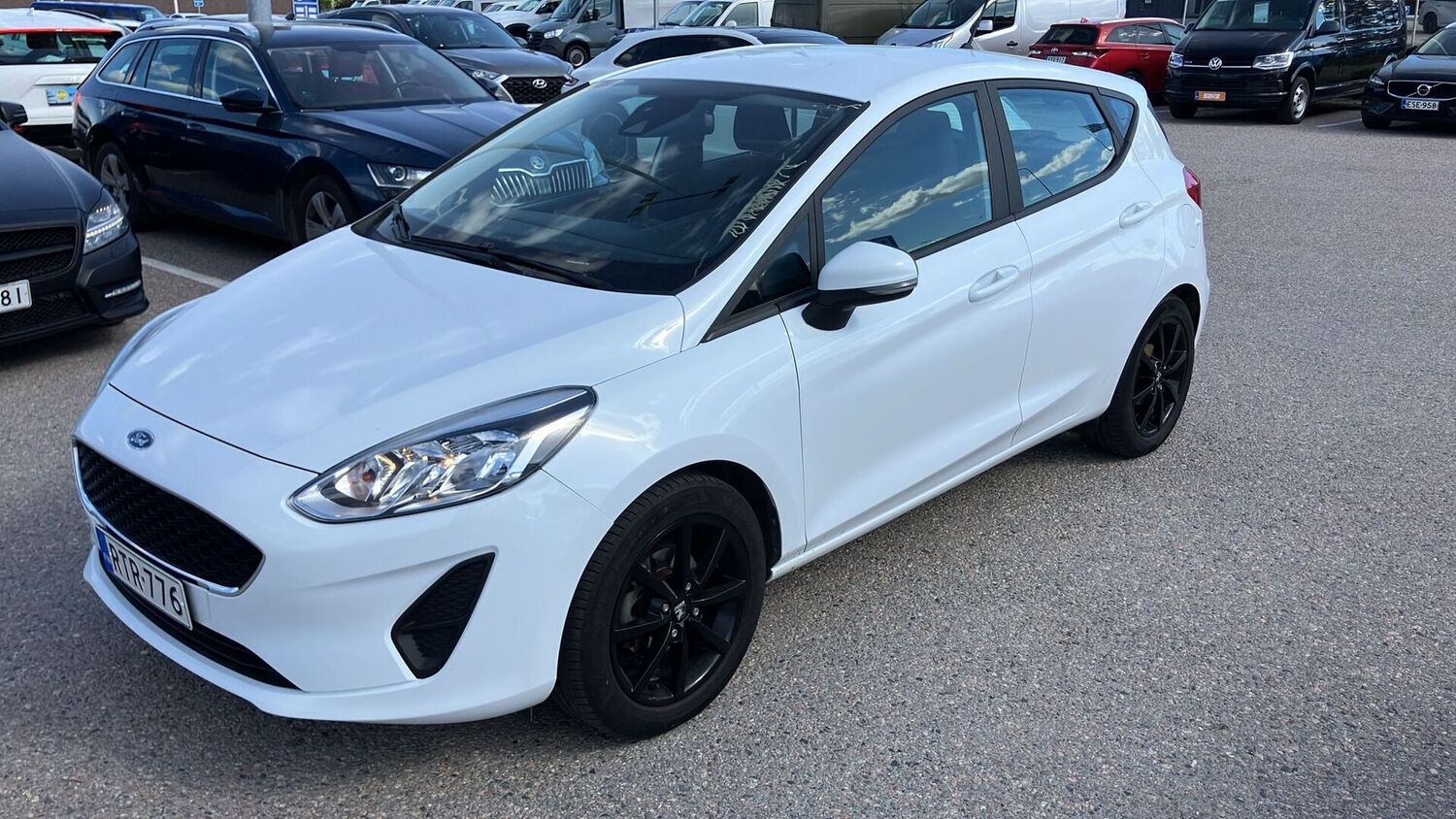 Ford Fiesta vaihtoauto