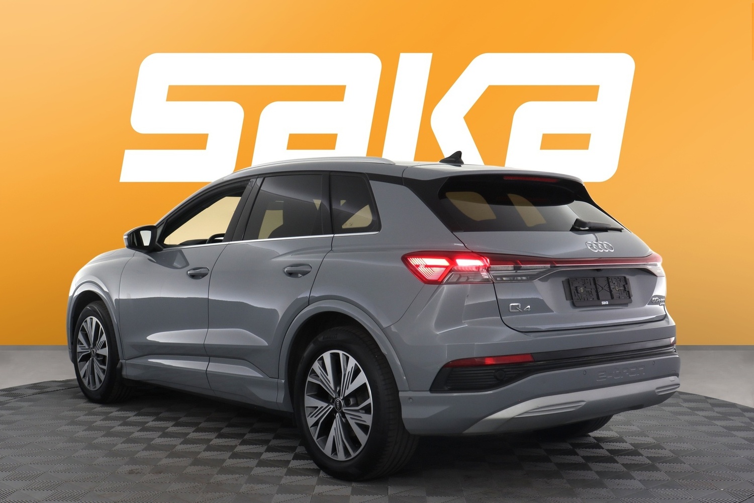 Audi Q4 e-tron vaihtoauto