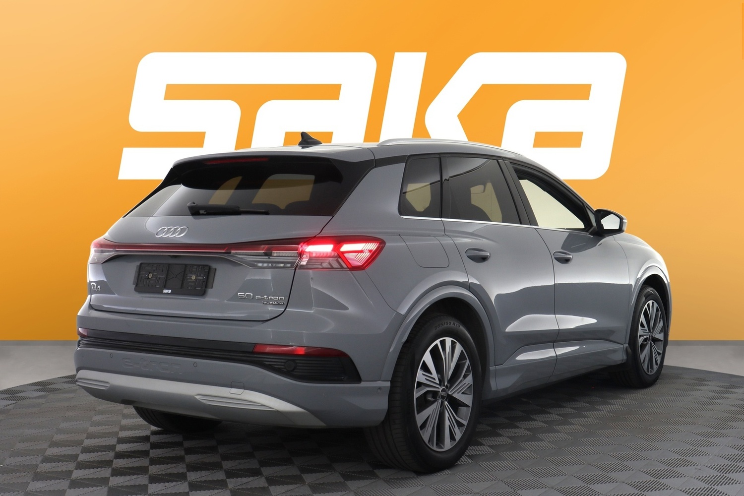Audi Q4 e-tron vaihtoauto