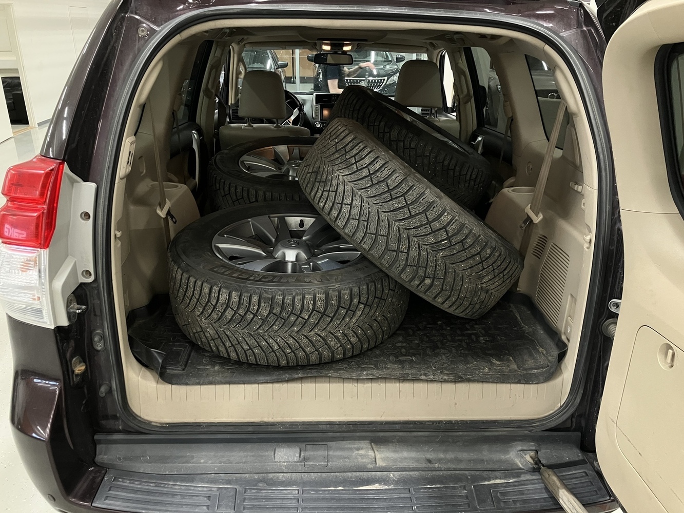 Toyota Land Cruiser vaihtoauto