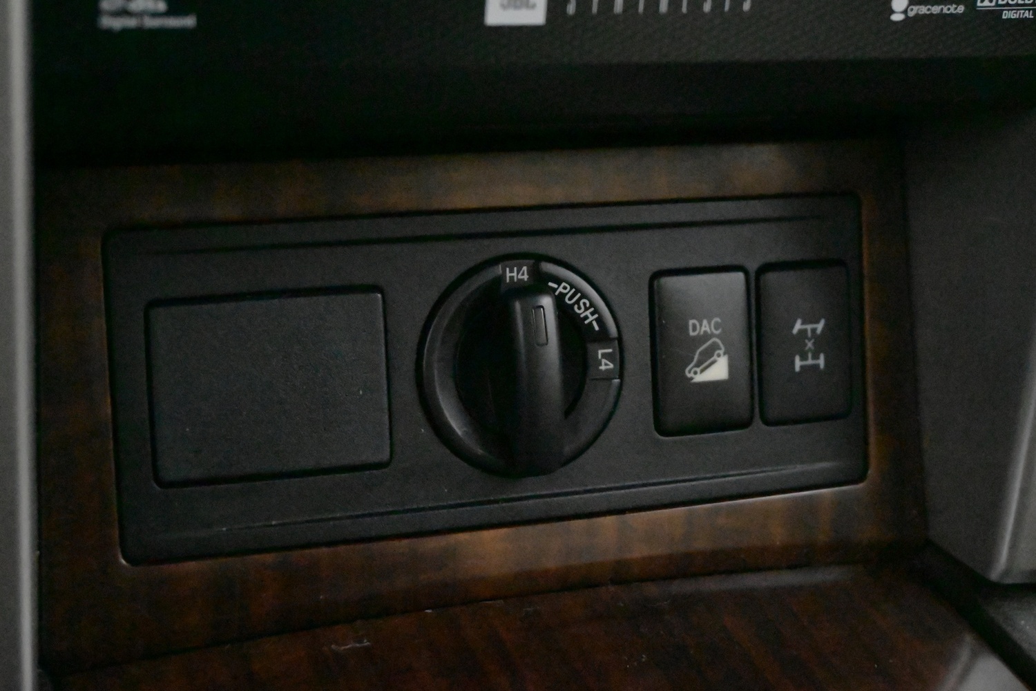 Toyota Land Cruiser vaihtoauto