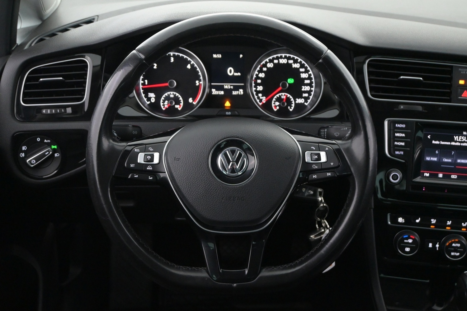 Volkswagen Golf vaihtoauto