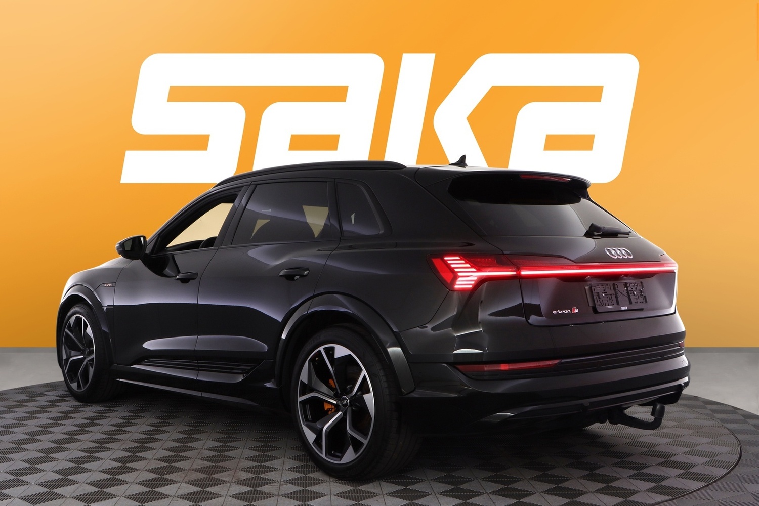 Audi e-tron vaihtoauto