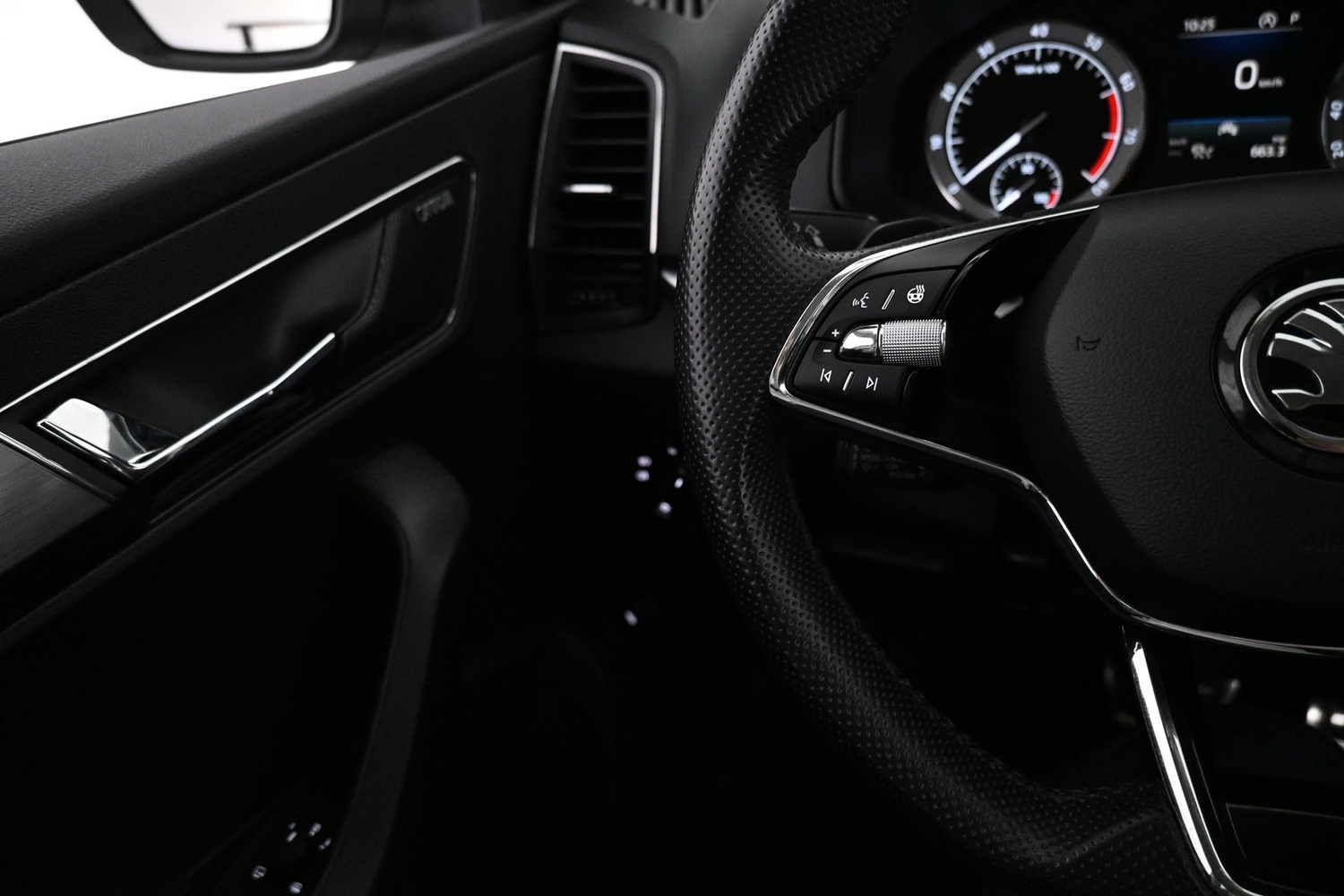 Skoda Karoq vaihtoauto