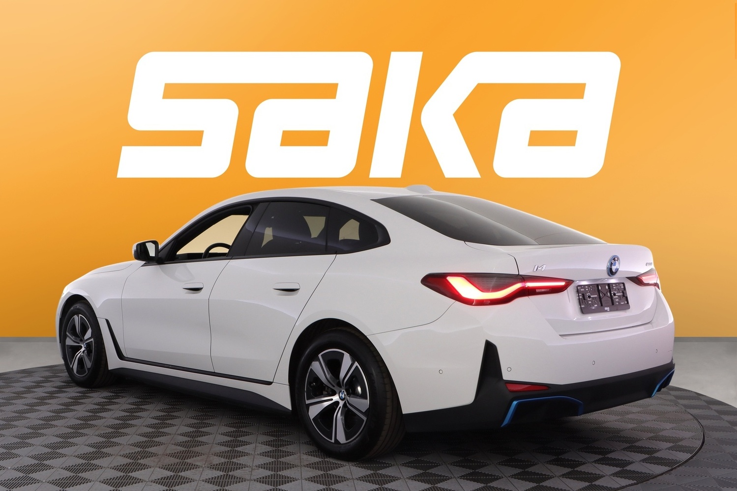 BMW i4 vaihtoauto