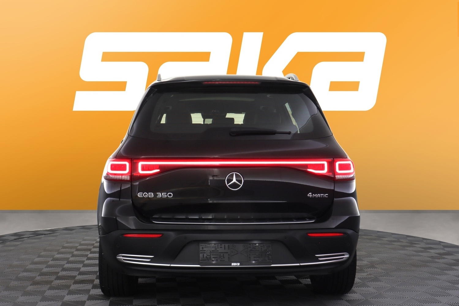 Mercedes-Benz EQB vaihtoauto