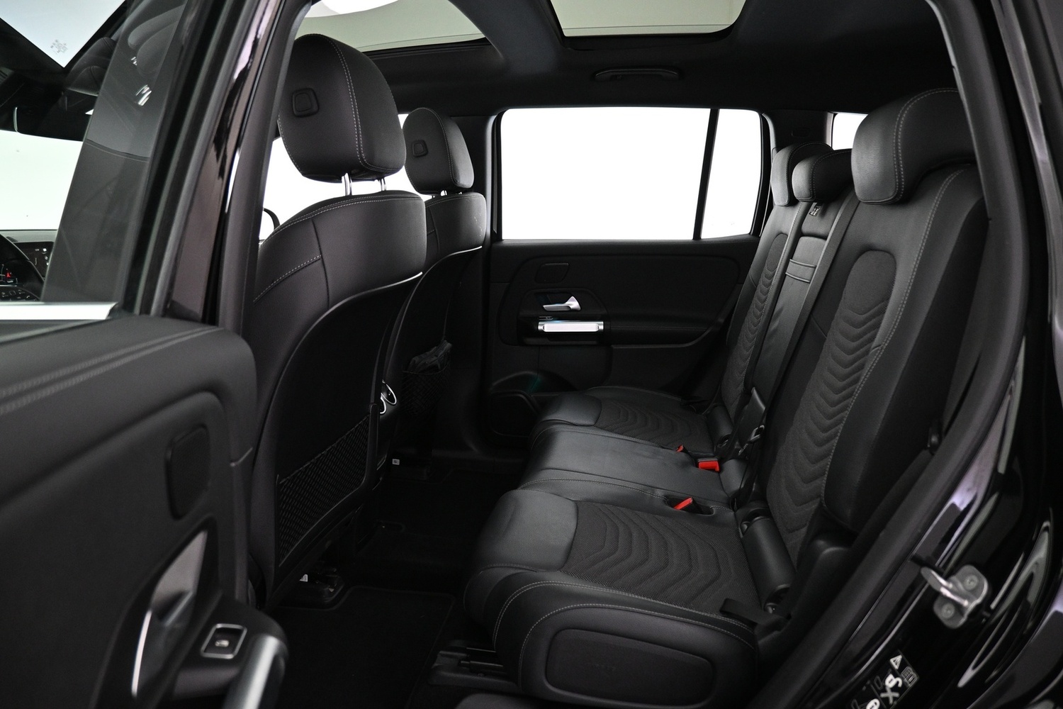Mercedes-Benz EQB vaihtoauto