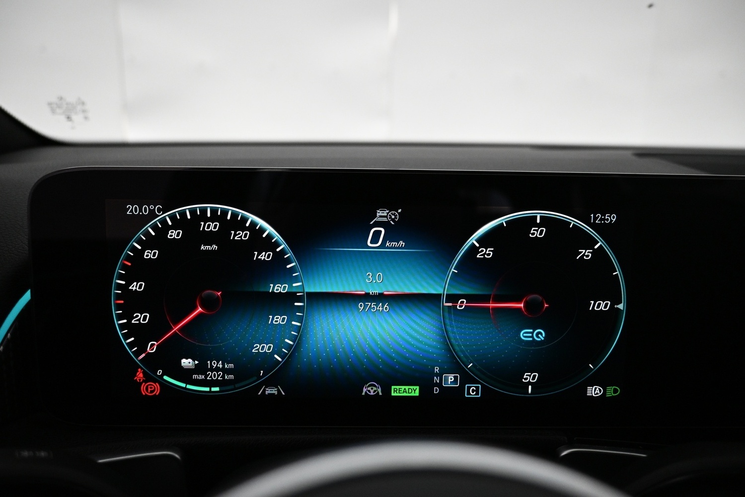 Mercedes-Benz EQB vaihtoauto