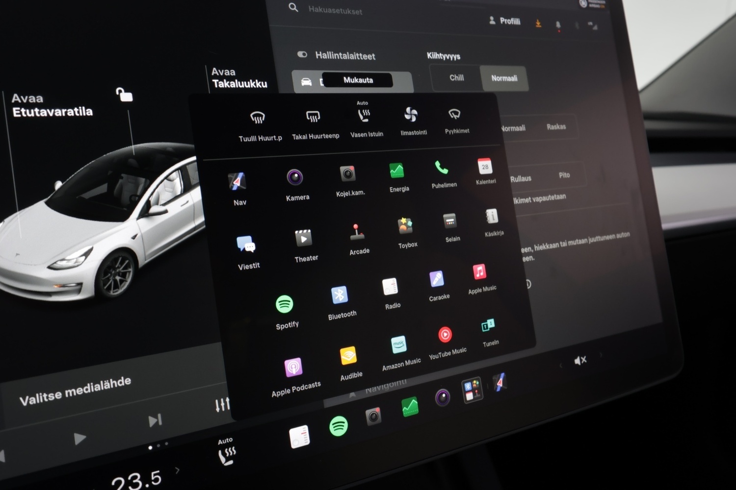 Tesla Model 3 vaihtoauto