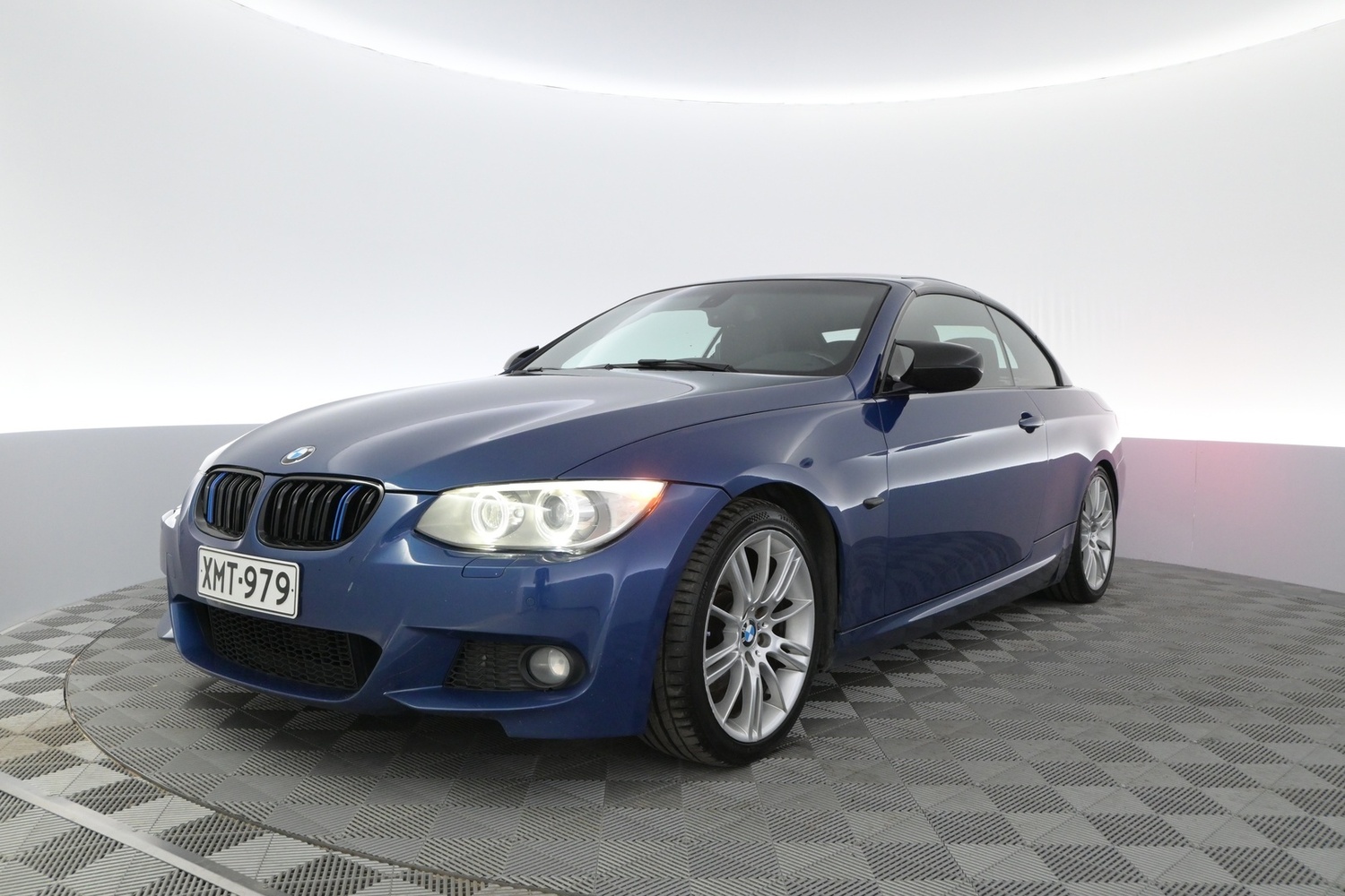 BMW 330 vaihtoauto