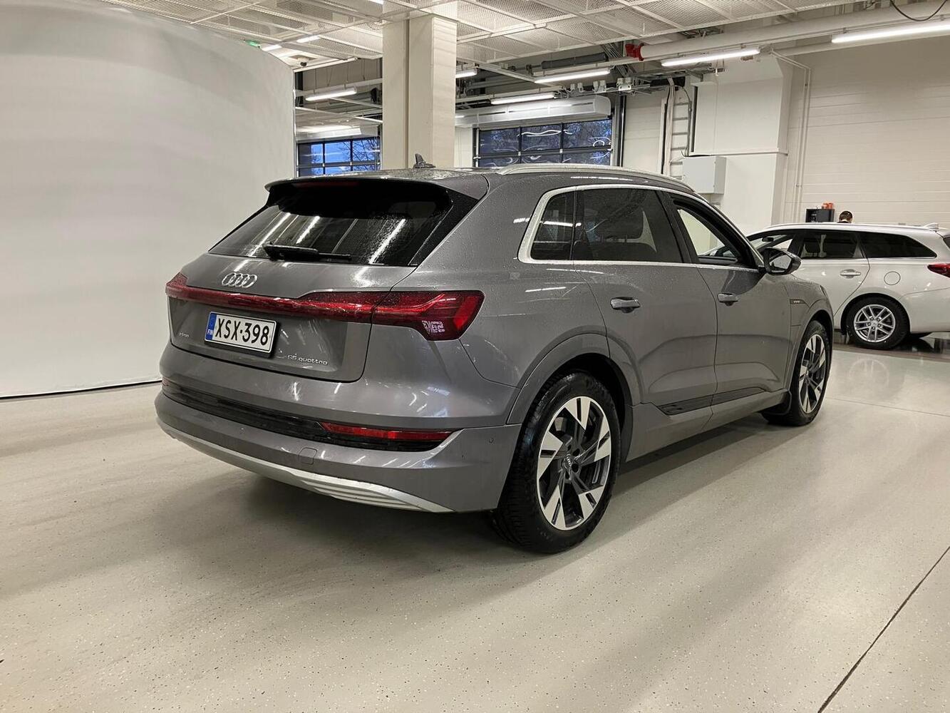 Audi e-tron vaihtoauto