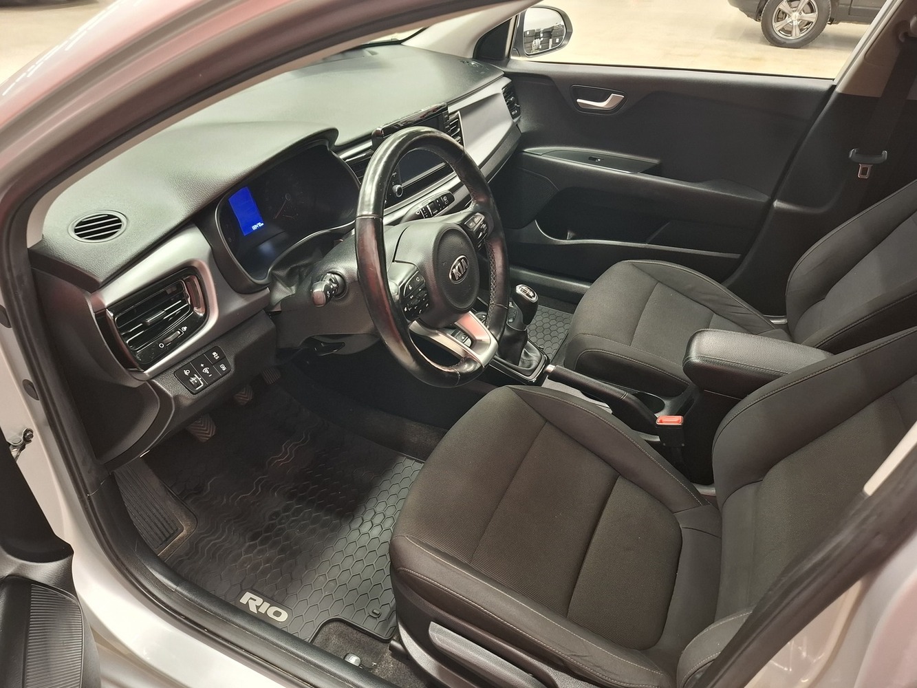 Kia Rio vaihtoauto