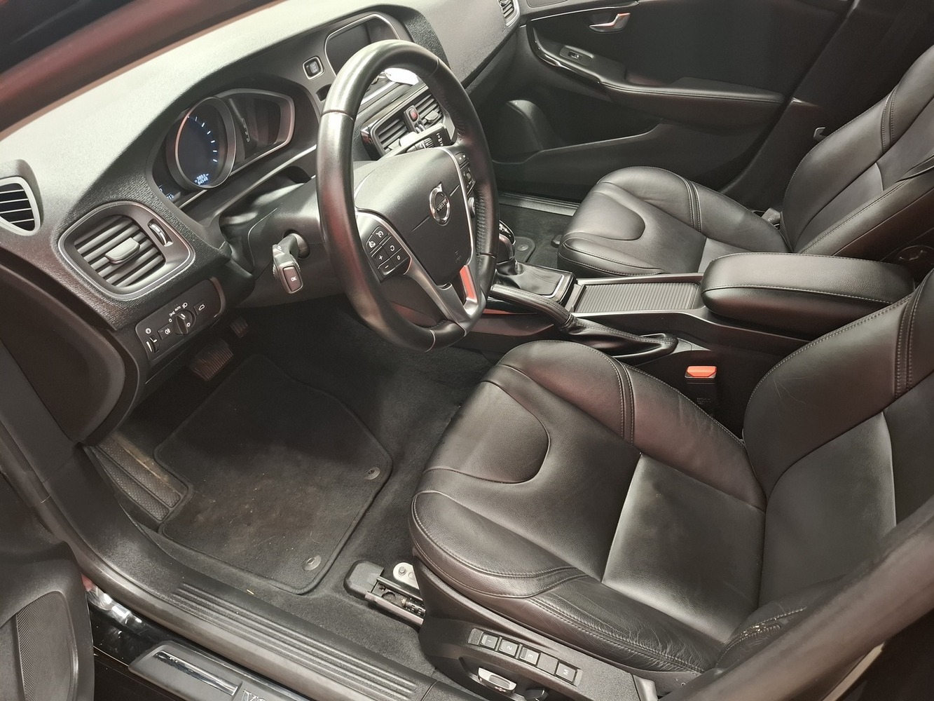 Volvo V40 vaihtoauto