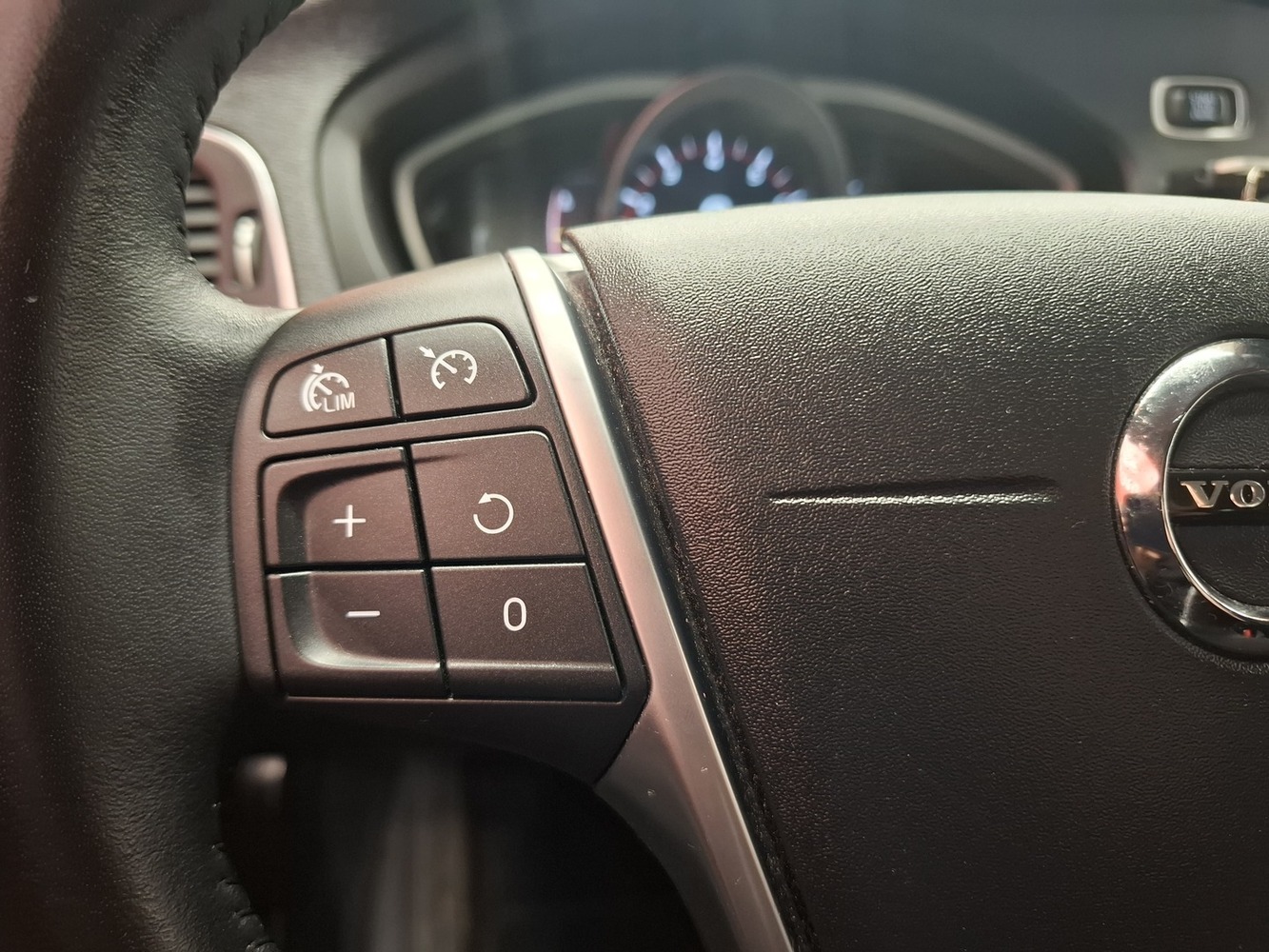 Volvo V40 vaihtoauto