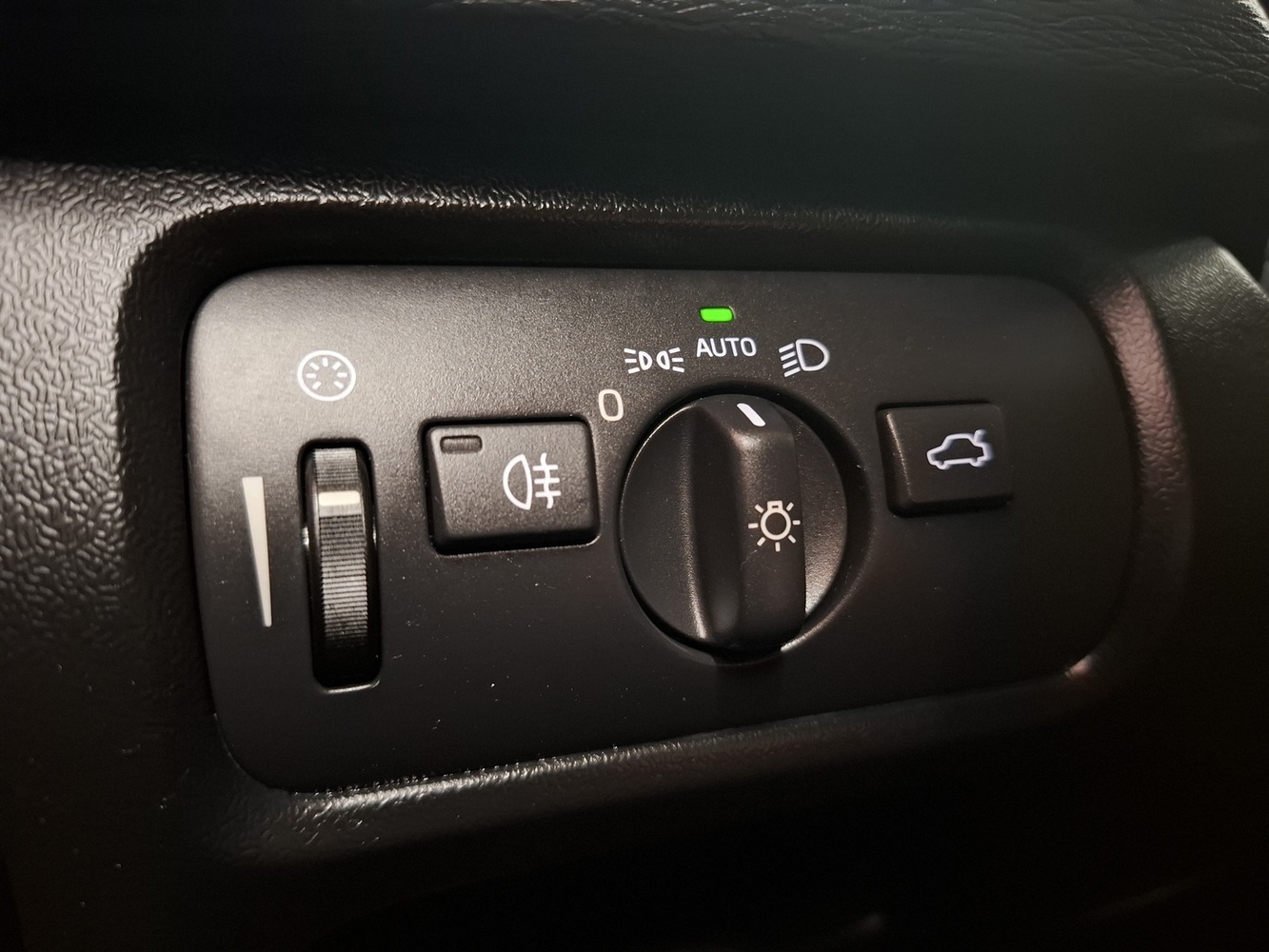 Volvo V40 vaihtoauto